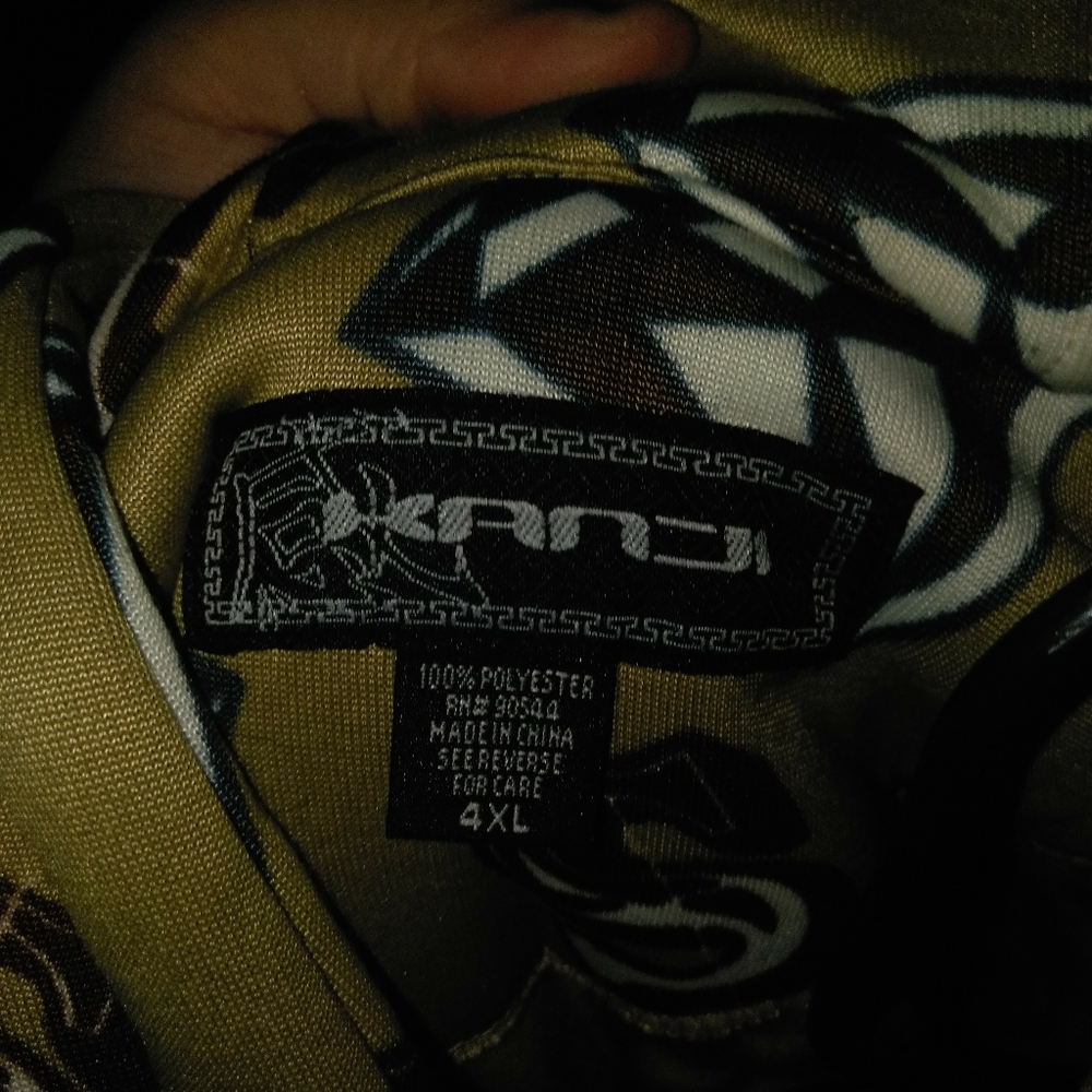 Designer Sweater - Picture 5 of 5